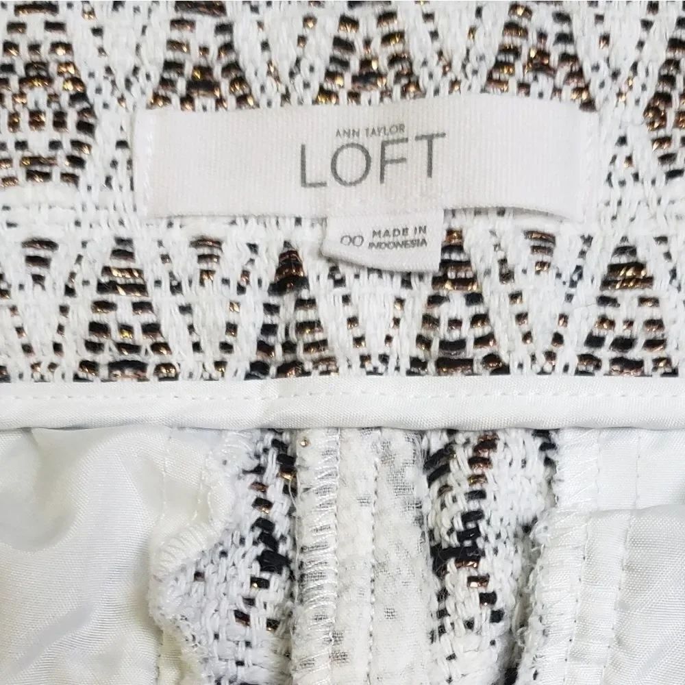 Loft  Shorts - Picture 4 of 8